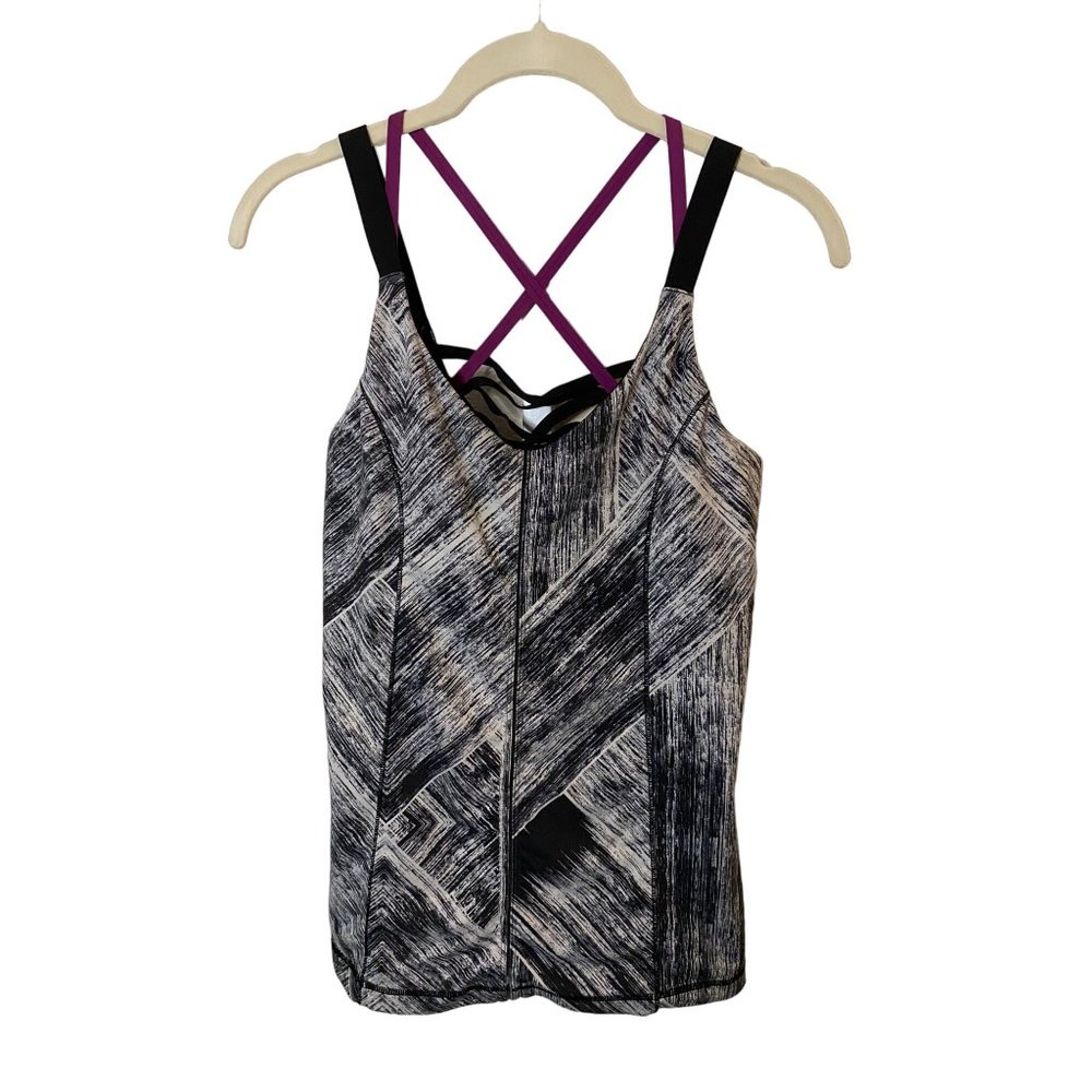 LULULEMON Tank‎ Top Hot To Street Built In Support Bra Black White Luxtreme Sz 8
